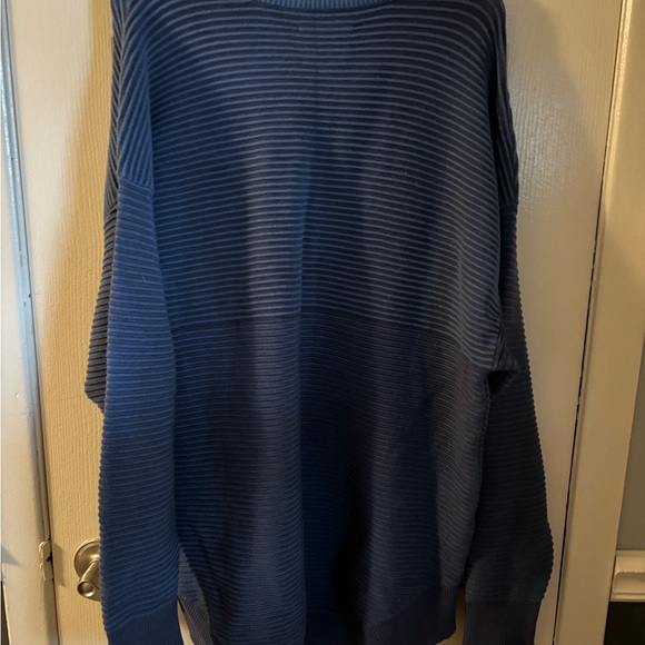 Offline by Aerie 1/4 zip sweatshirt - Picture 4 of 5